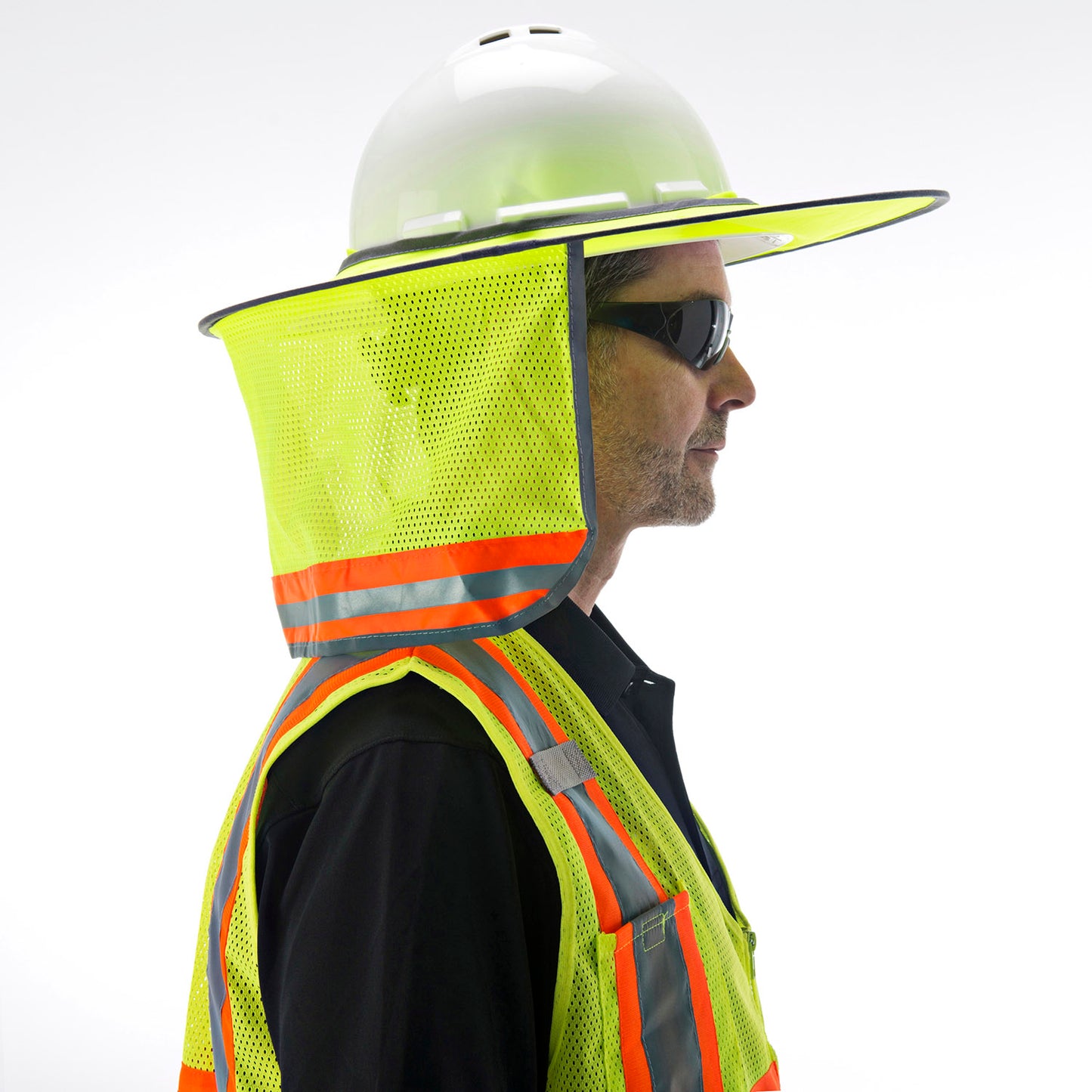 Casco, protección para el cuello